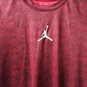 Jordan T-Shirt Athletic Activewear Training Top Jumpman Logo Red L‎